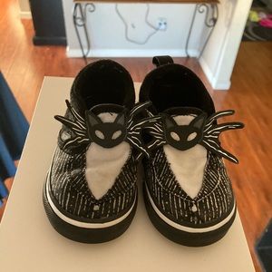 Vans Black and White Kids Sneakers with Cat Design